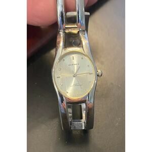 Women's 22mm Silver Tone Quemex Watch, Bracelet Band, Water Resistant